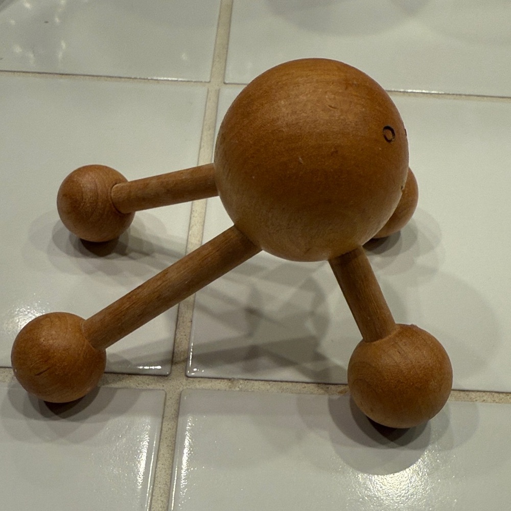Handheld Wooden Massager - The Molecule